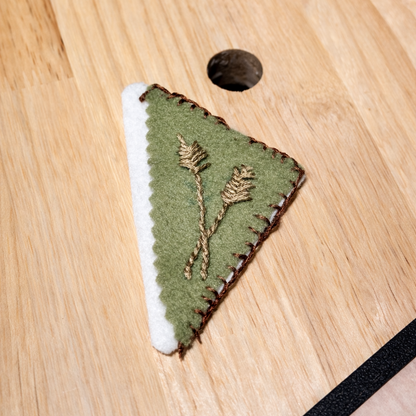 Corner Bookmark: Felt & Embroidery Workshop