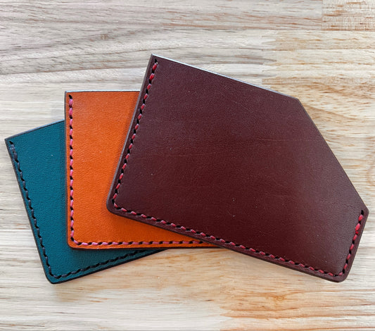 The Minimalist-ist Wallet – Just Enough, Beautifully Done